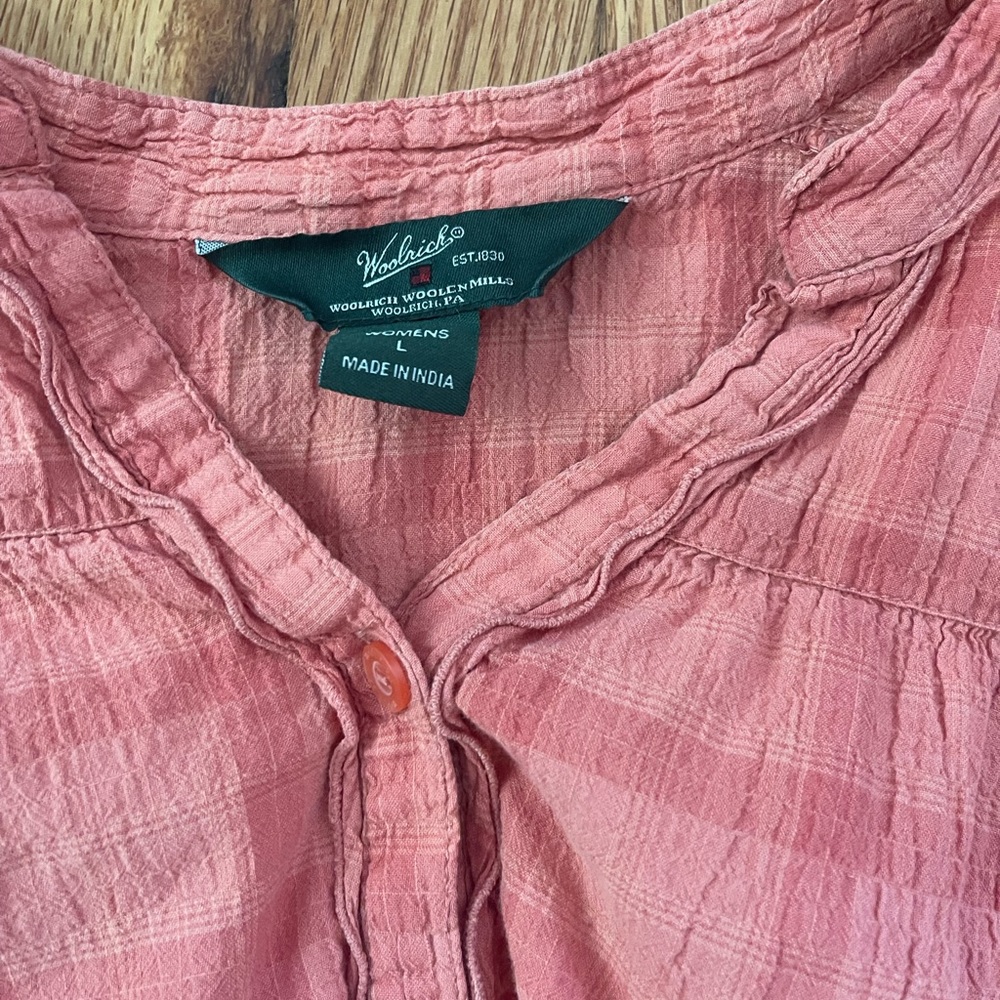 Woolrich Top - Picture 2 of 3